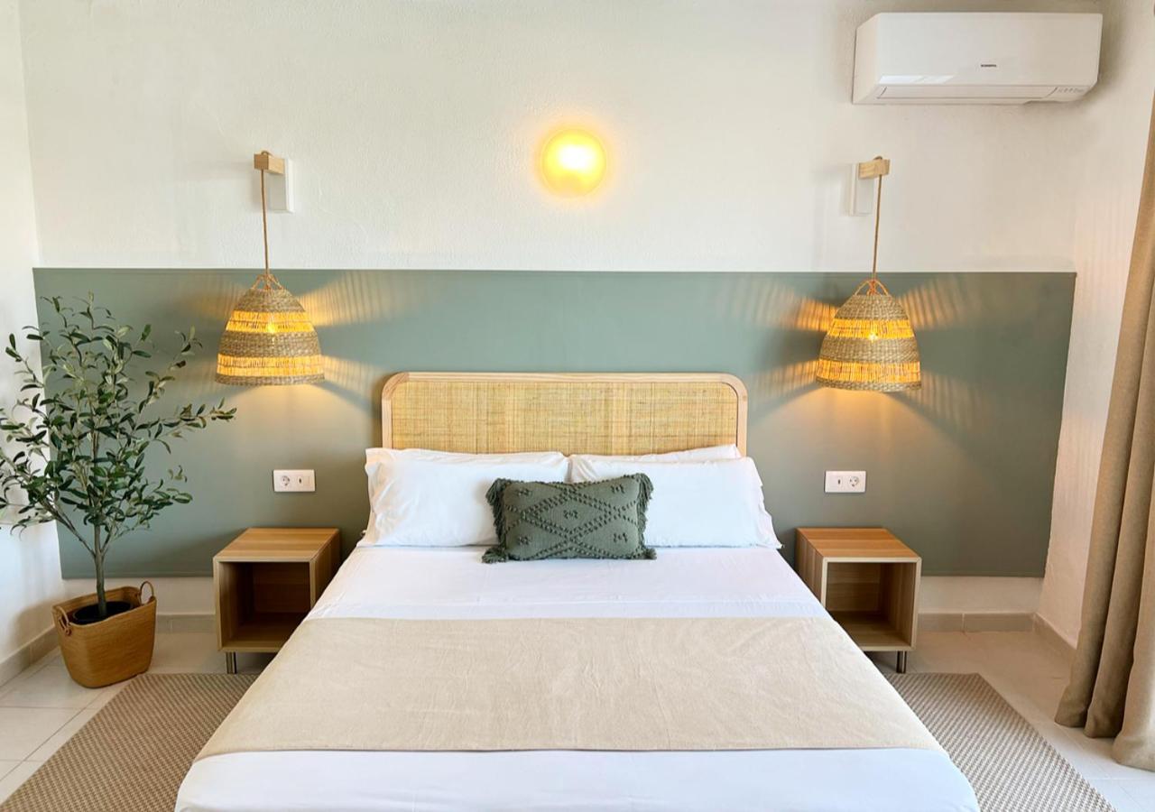 Отель Club Menorca - Solo Adultos Cala En Porter  Экстерьер фото