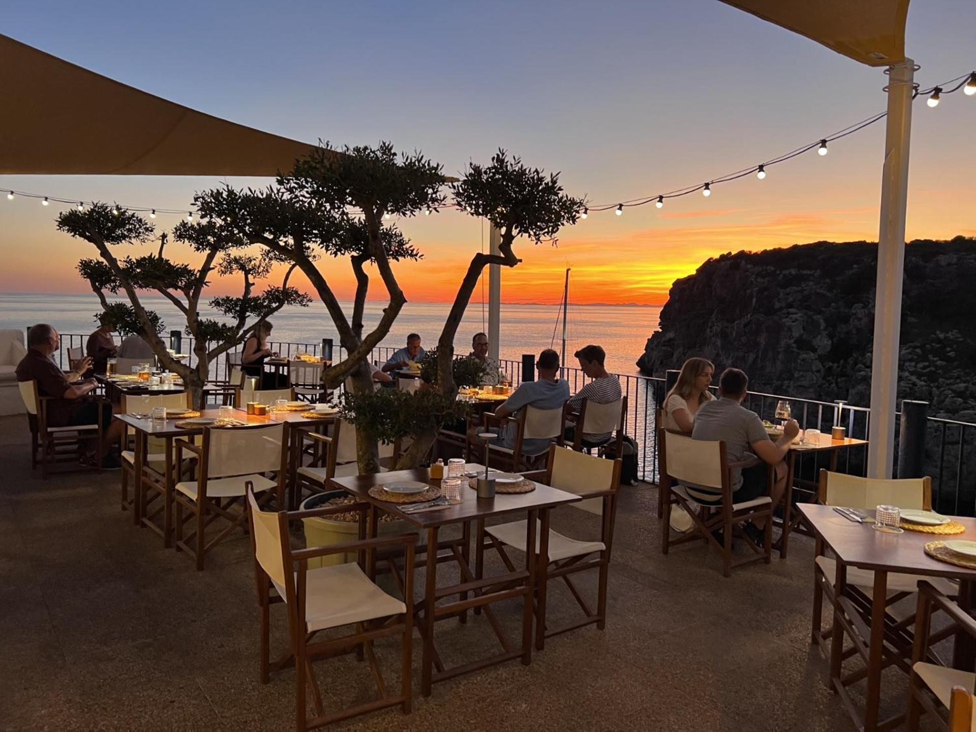 Отель Club Menorca - Solo Adultos Cala En Porter  Экстерьер фото
